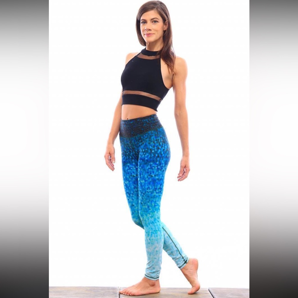 Okiino blue mermaid scale leggings